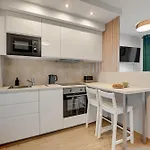 Wilcza With Parking By Lion Appartamento *