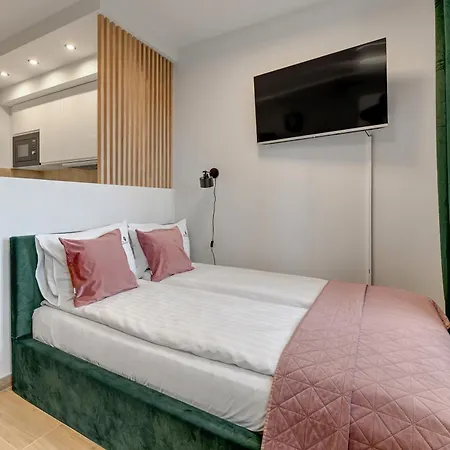 Wilcza With Parking By Lion Gdańsk